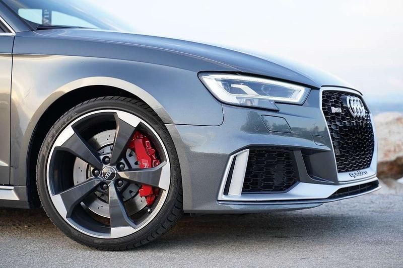Usata Audi RS3 Ambiente 400 CV (294 kW) 2019 Grigio Berlina
