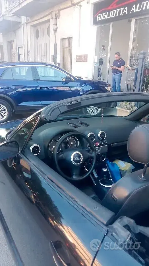 Usata Audi TT Roadster 150 CV (110 kW) 2007 Nero Cabrio