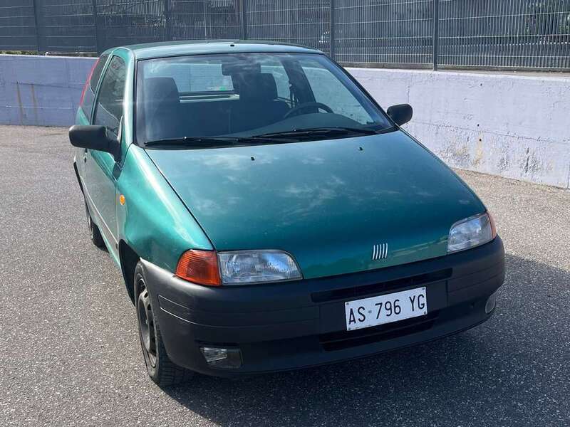 Usato 1997 Fiat Punto 1.2 Benzin 73 CV (3.000 €)
