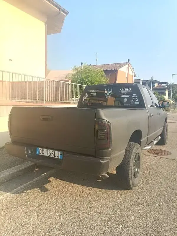 Usata Dodge Ram 238 CV (175 kW) 2005 Nero Pick-up