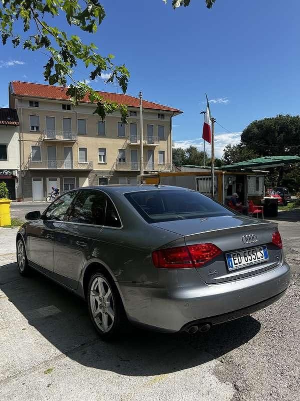 Usata Audi A4 Attraction 143 CV (105 kW) 2011 Berlina