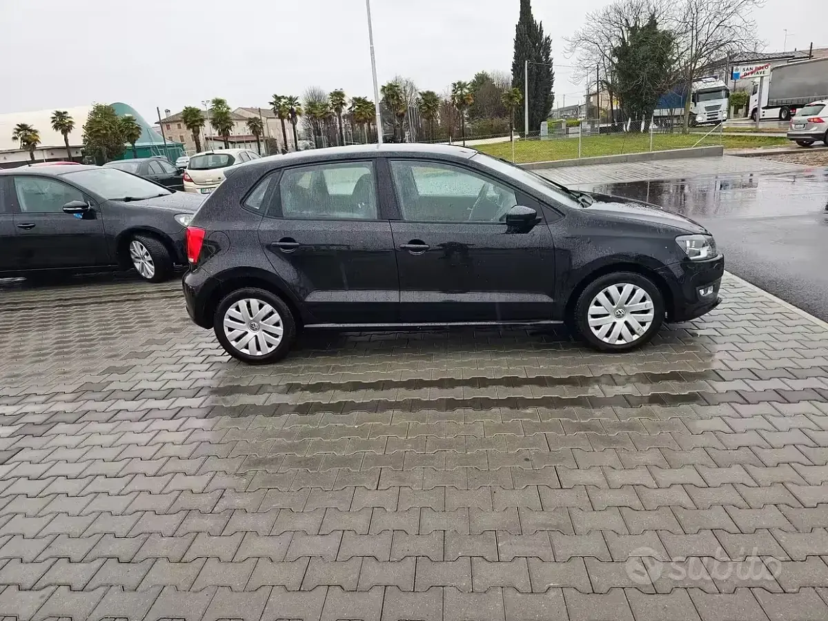 Usata VW Polo Comfortline 90 CV (66 kW) 2015 Nero Berlina