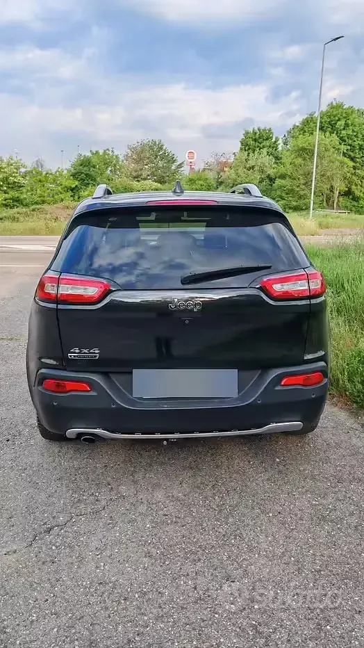 Usata Jeep Cherokee 140 CV (102 kW) 2016 Nero SUV