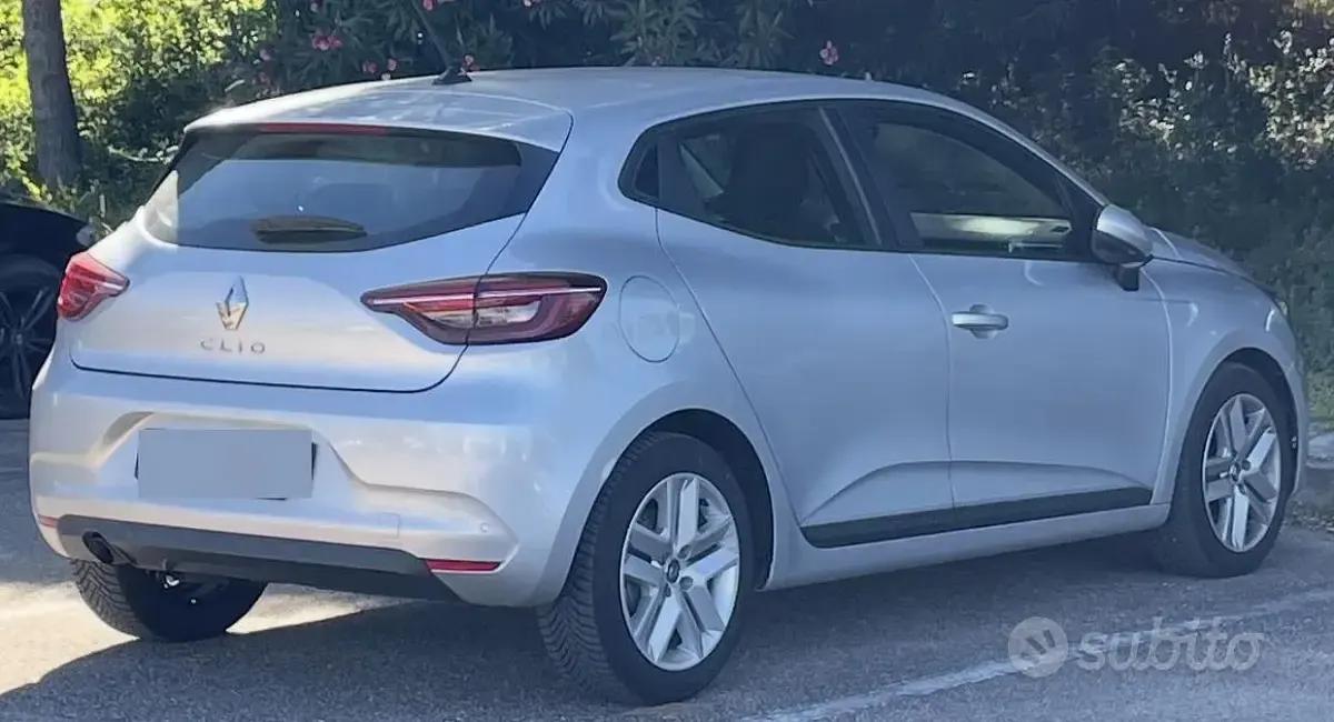Usata Renault Clio V 100 CV (73 kW) 2022 Bluazzurro Berlina