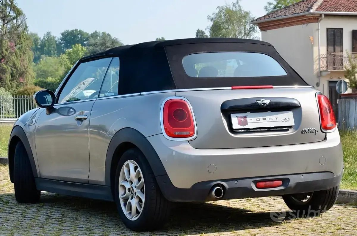 Usata Mini Cooper D 116 CV (85 kW) 2017 Grigio Utilitaria
