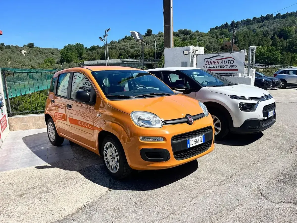 Usata Fiat Panda Easy 85 CV (62 kW) 2020 Arancione Utilitaria