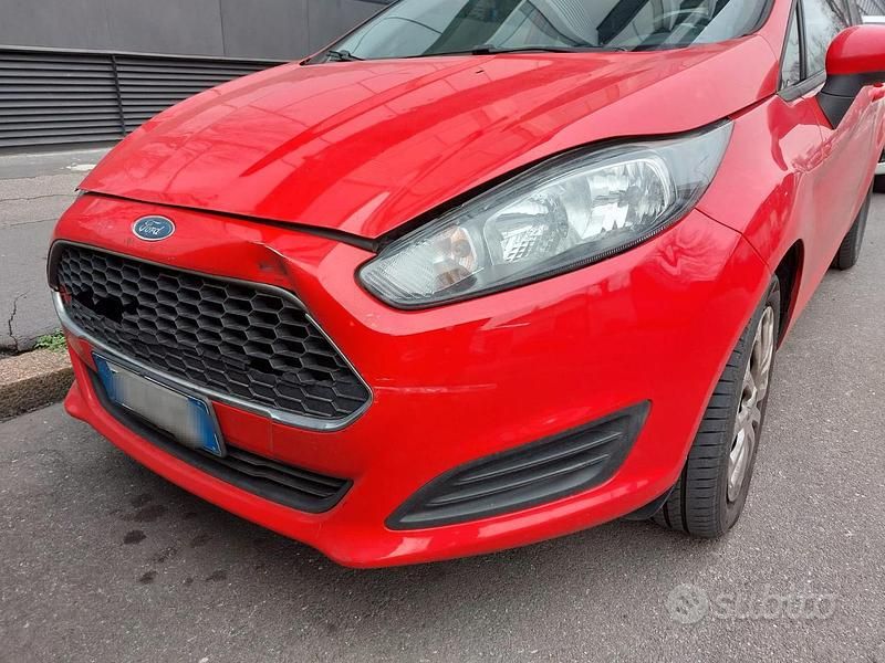 Usata Ford Fiesta 2016 Rosso Berlina