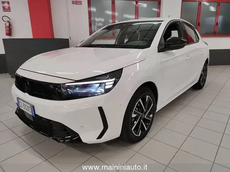 Usata Opel Corsa 101 CV (74 kW) 2025 Utilitaria