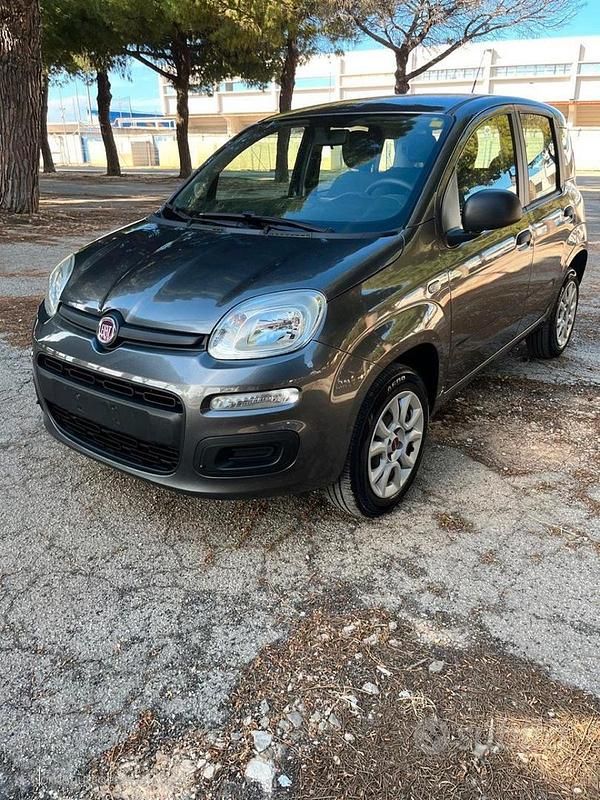 Usata Fiat Panda 85 CV (62 kW) 2017 Utilitaria