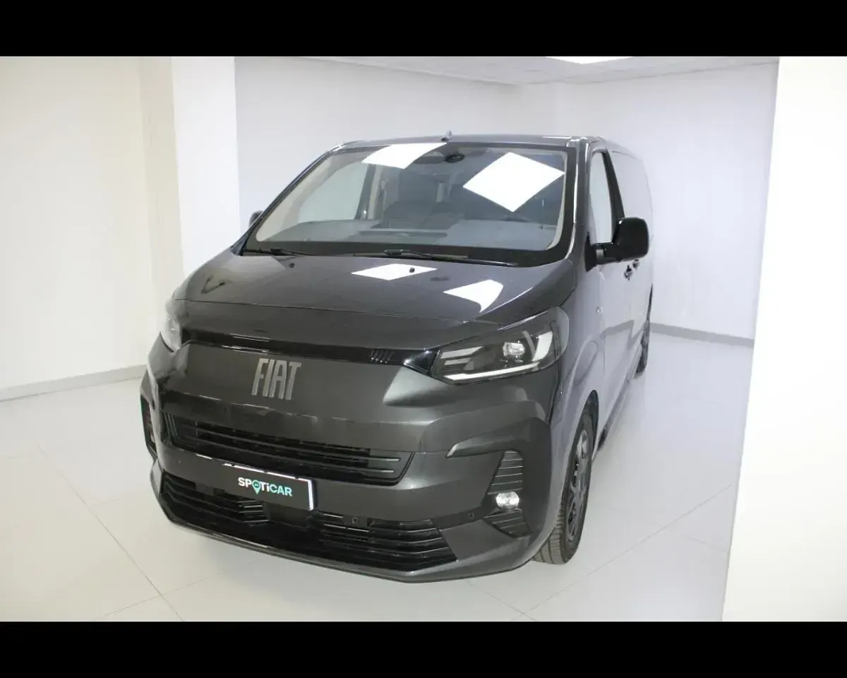 Usata Fiat Ulysse 130 kW (177 CV) 2025 Grigio Monovolume