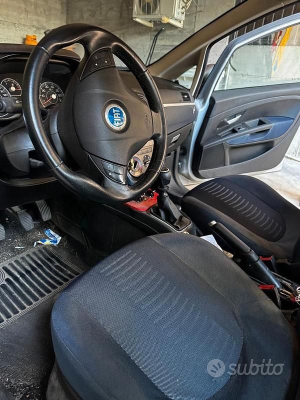 Usata Abarth Grande Punto 65 CV (47 kW) 2009 Grigio Utilitaria