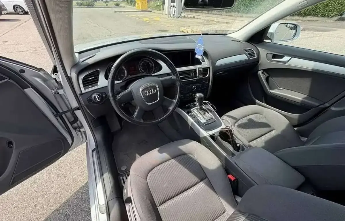 Usata Audi A4 Ambiente 120 CV (88 kW) 2013 Grigio Berlina