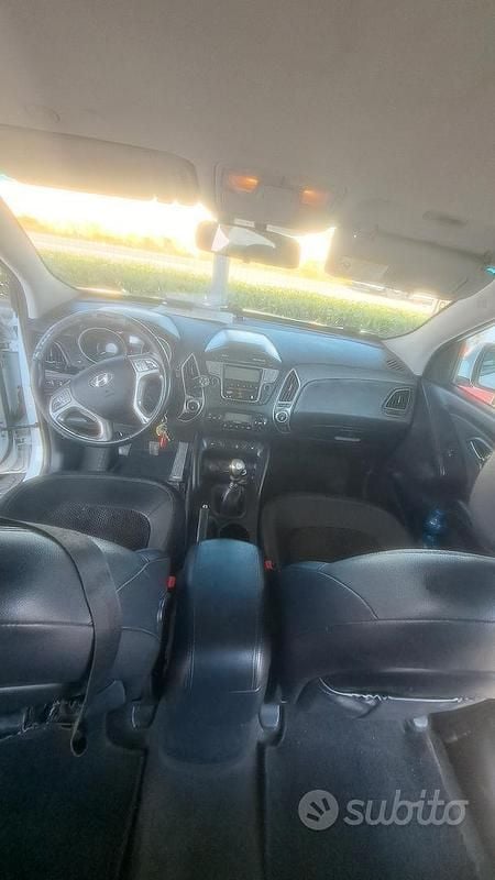 Usata Hyundai ix35 115 CV (84 kW) 2011 Bianco SUV