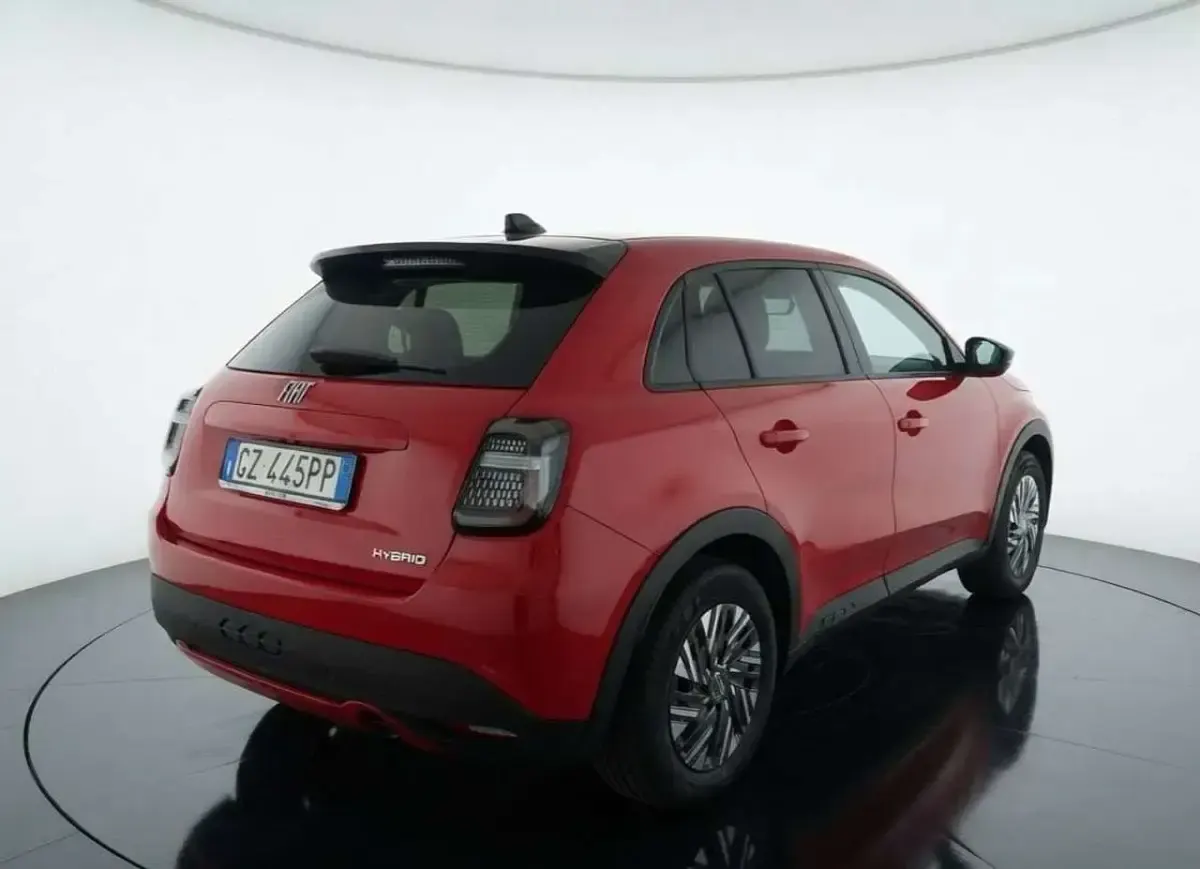 Usata Fiat 600 101 CV (74 kW) 2025 Rosso SUV