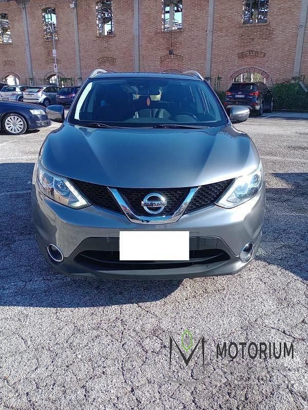 Usata Nissan Qashqai 131 CV (96 kW) 2016 Grigio SUV