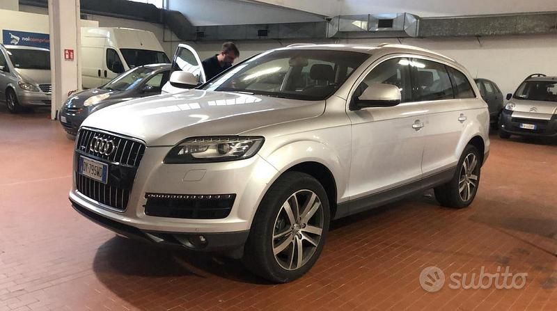 Grigio Usata 2009 Audi Q7 SUV | 6900 € - Immagine 1/2