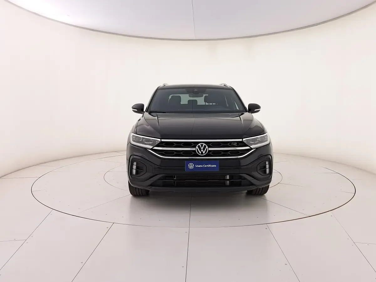 Usata VW T-Roc R-line 150 CV (110 kW) 2024 Deep black perlato SUV