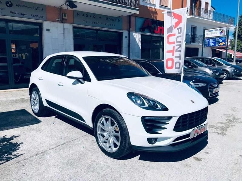 Usata Porsche Macan Turbo 252 CV (185 kW) 2018 Bianco SUV
