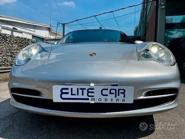 Usata Porsche 911 Carrera Cabriolet 320 CV (235 kW) 2002 Grigio Cabrio