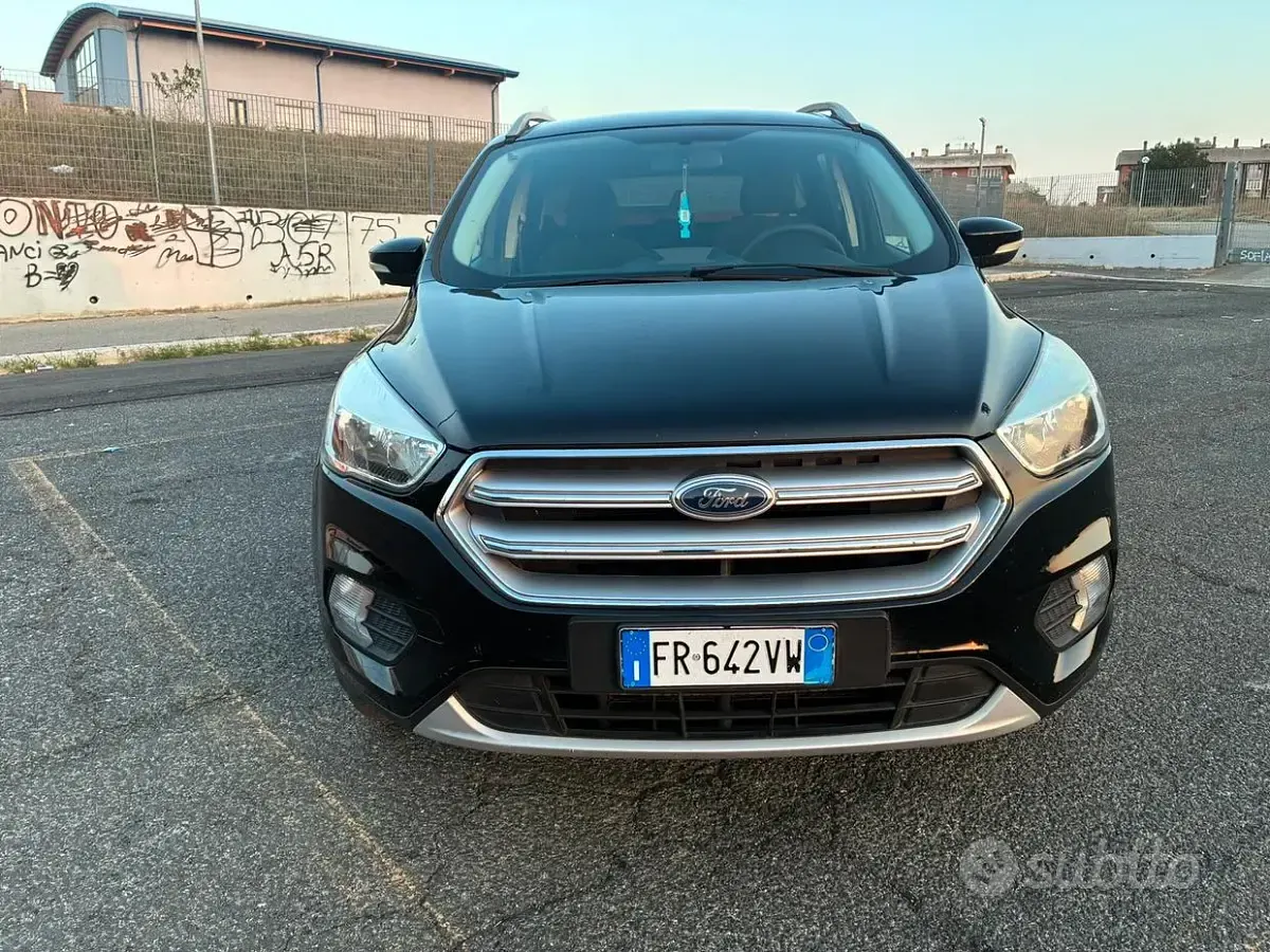 Usata Ford Kuga Business Edition 120 CV (88 kW) 2018 Nero SUV