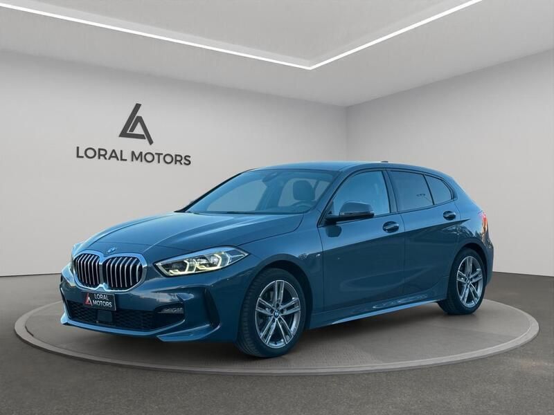 Grigio Usata 2021 BMW 118 M Sport Due volumi | 24.990 € (Buon prezzo) - Immagine 1/4