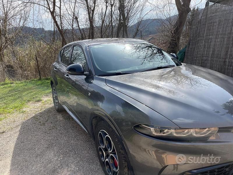 Usata Alfa Romeo Tonale 130 CV (95 kW) 2024 Marrone SUV
