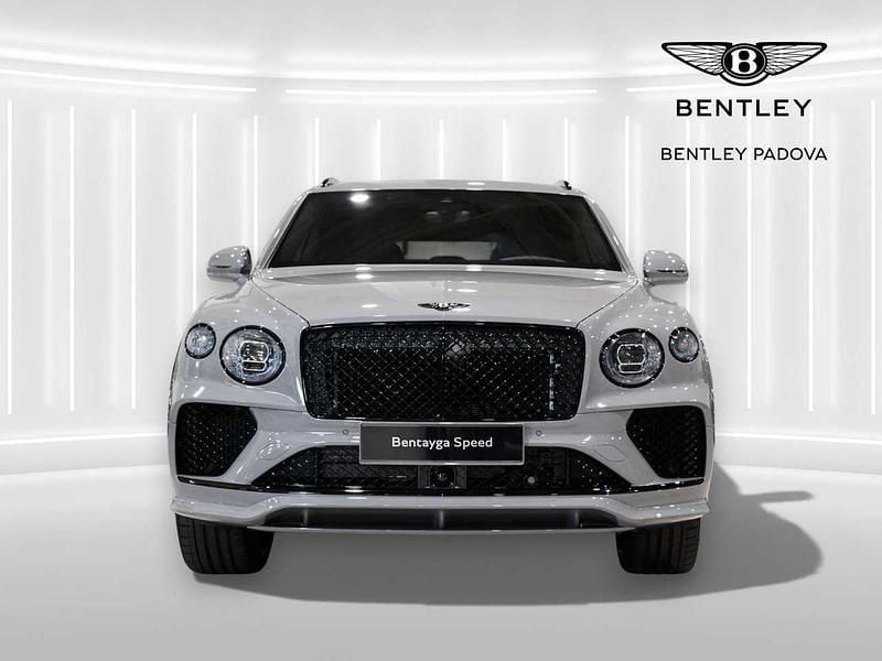 Nuova Bentley Bentayga 650 CV (478 kW) 2026 Cambrian grey SUV