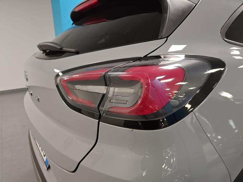 Usata Ford Puma Titanium 125 CV (91 kW) 2023 Gray SUV
