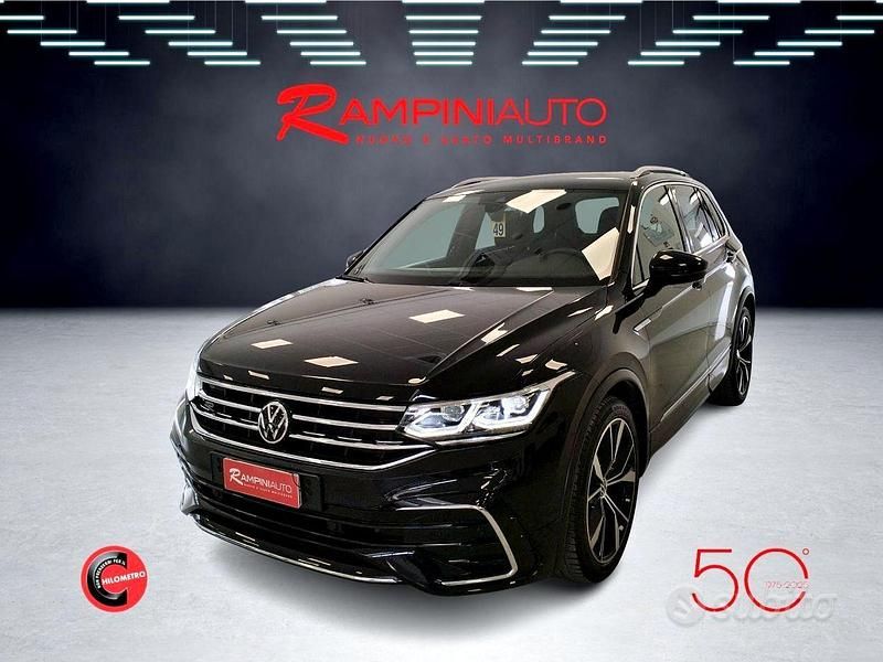 Usata VW Tiguan R-line 150 CV (110 kW) 2022 Nero SUV