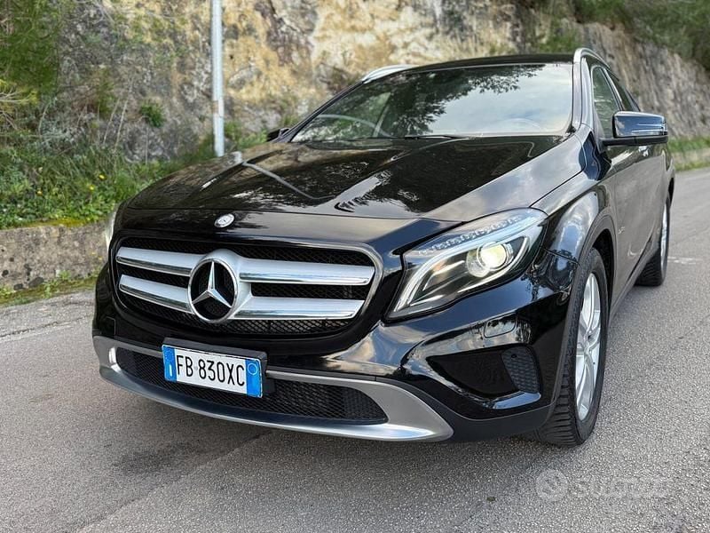Usata Mercedes GLA200 Premium 135 CV (99 kW) 2016 Nero SUV
