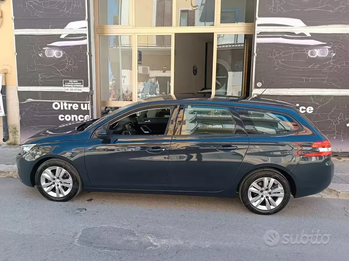 Usata Peugeot 308 Business-Line 99 CV (72 kW) 2018 Grigio Station wagon