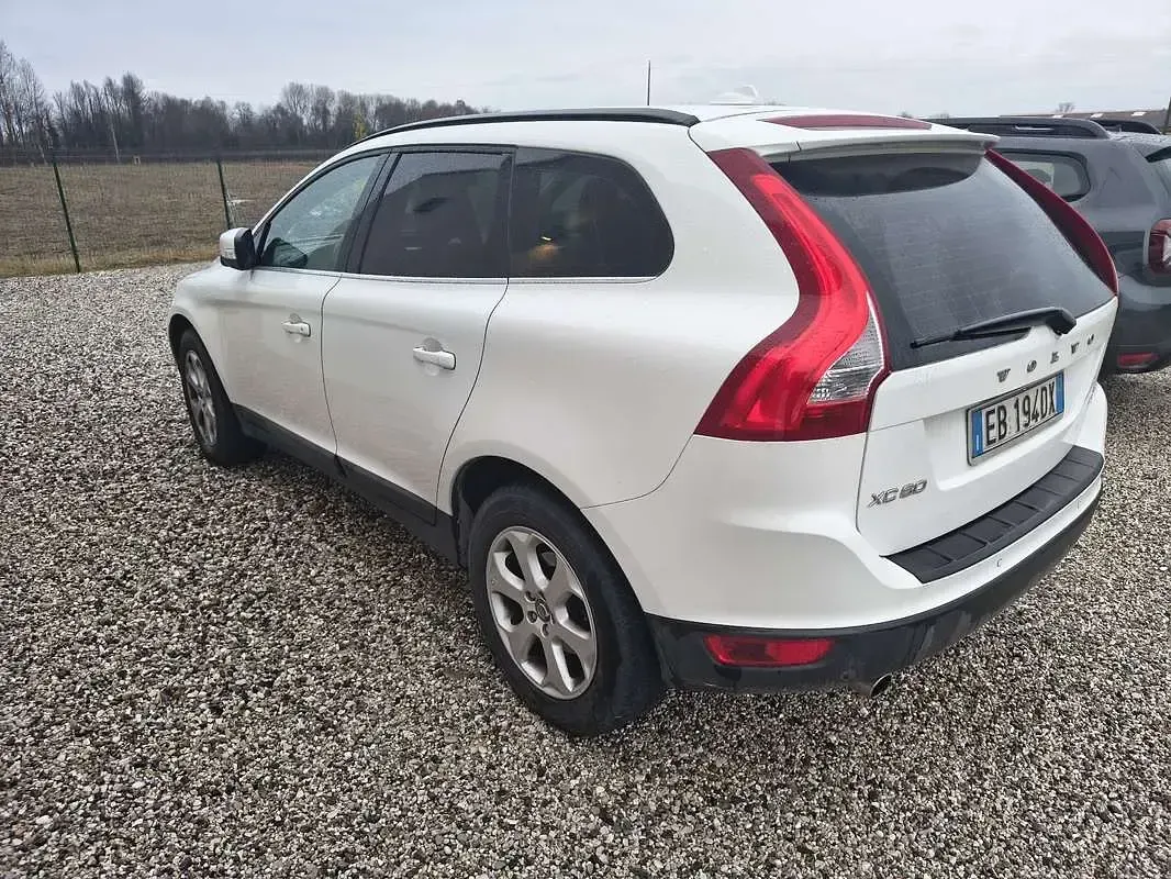 Usado Volvo XC60 Momentum 205 CV (150 kW) 2010 SUV