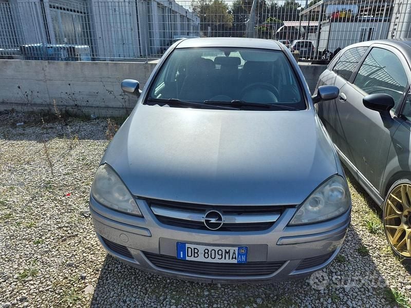 Occasion Opel Corsa 2006 Gris Citadine