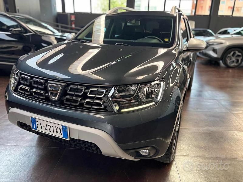 Usata Dacia Duster Prestige 116 CV (85 kW) 2019 Grigio SUV