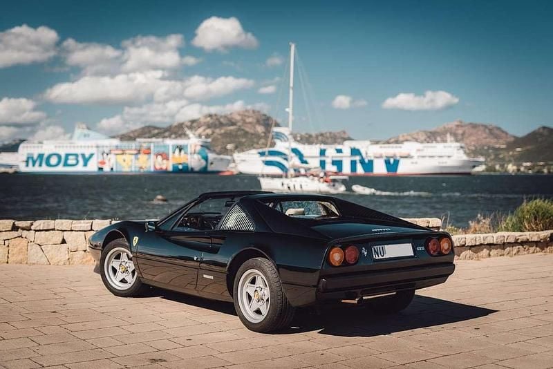 Usata Ferrari 208 155 CV (114 kW) 1981 Nero Coupé