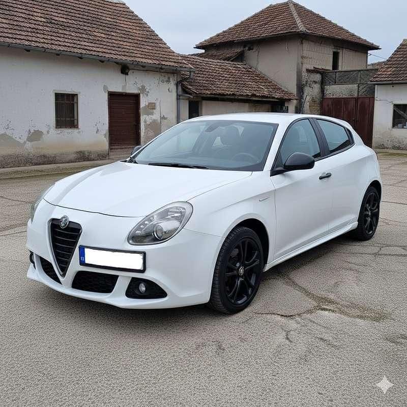Usata Alfa Romeo Giulietta Tech Edition 120 CV (88 kW) 2018 Bianco Utilitaria