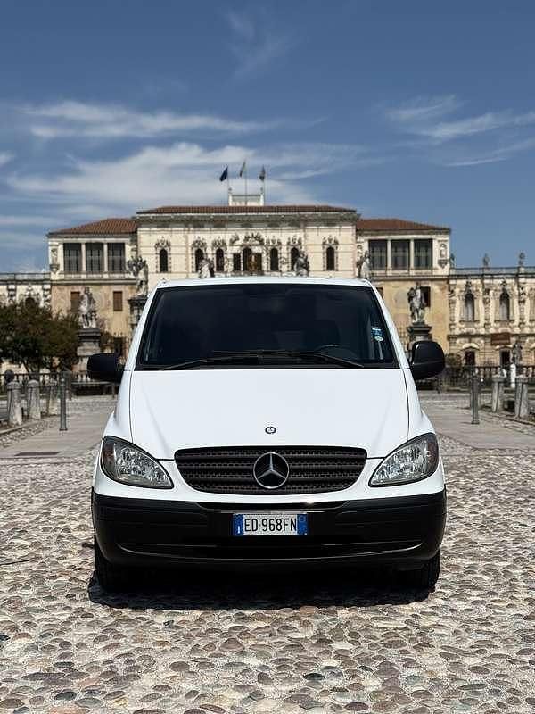 Bianco Usata 2010 Mercedes Vito Monovolume | 6999 € (Super prezzo) - Immagine 1/4
