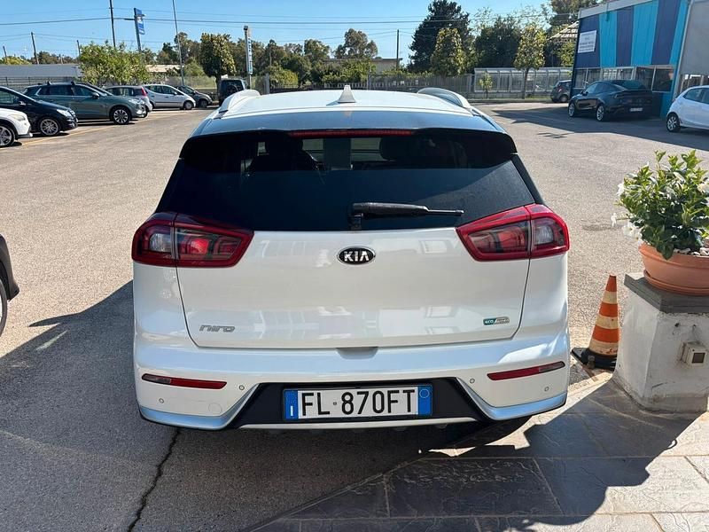 Usata Kia Niro Style 104 CV (76 kW) 2018 Bianco SUV