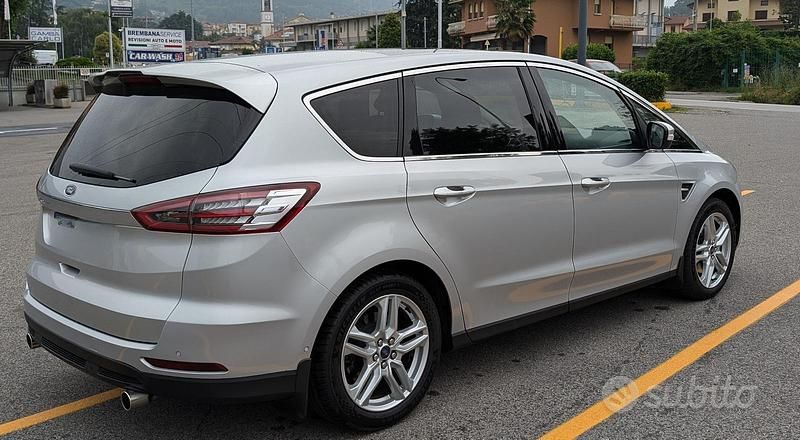 Usata Ford S-MAX S 150 CV (110 kW) 2017 Monovolume