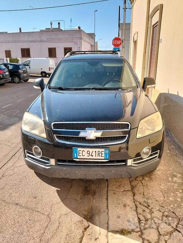 Usata Chevrolet Captiva 150 CV (110 kW) 2010 Nero SUV
