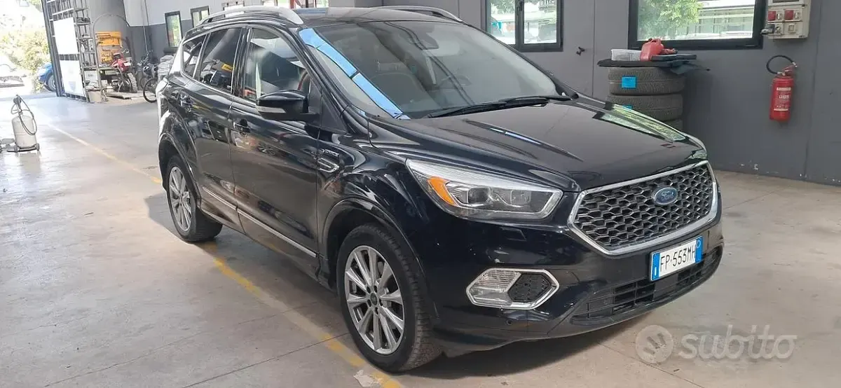 Usata Ford Kuga S 179 CV (131 kW) 2018 Nero SUV