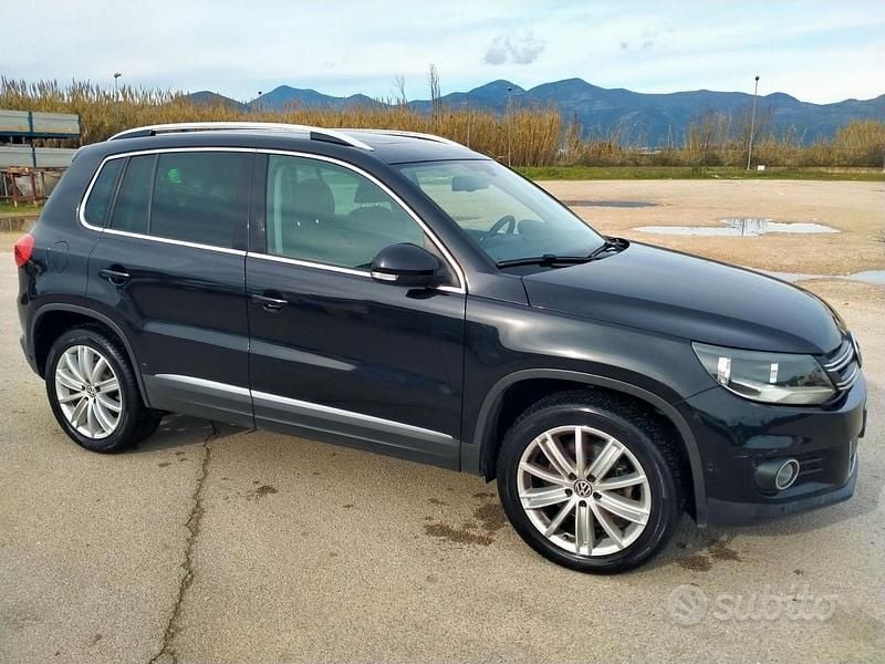 Usata VW Tiguan 140 CV (102 kW) 2011 Nero SUV