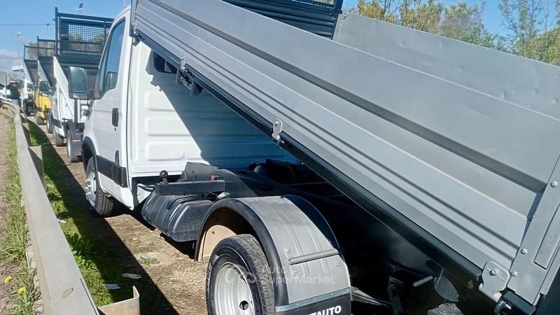 Nuova Iveco Daily 2025 Berlina