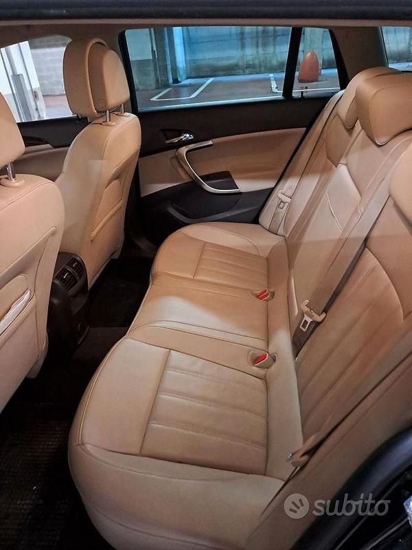 Usata Opel Insignia 160 CV (117 kW) 2010 Station wagon