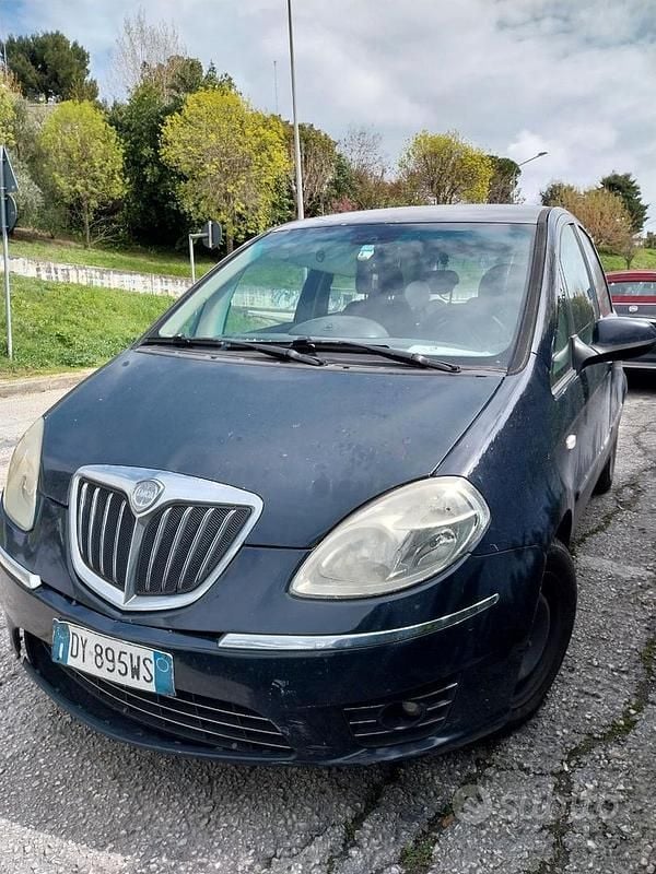 Usata Lancia Musa 95 CV (69 kW) 2010 Monovolume