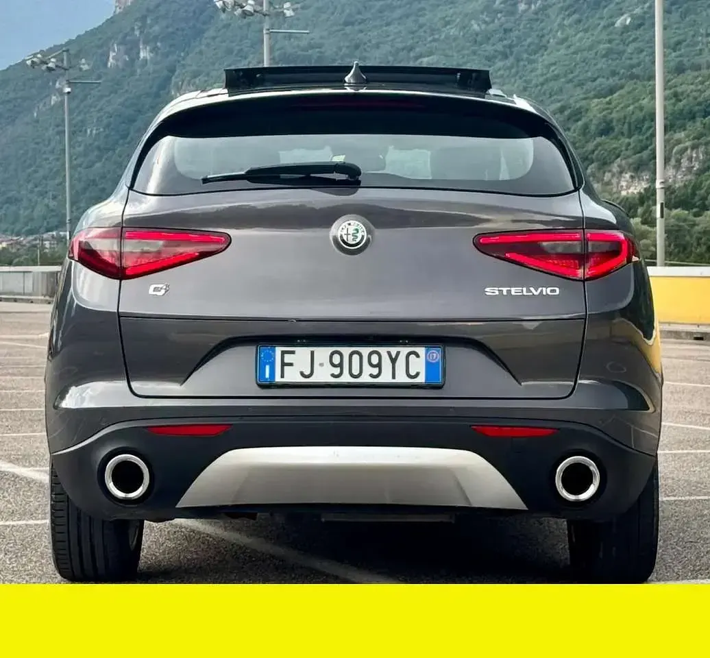 Usata Alfa Romeo Stelvio 209 CV (153 kW) 2017 Other SUV