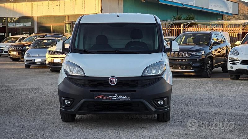 Usata Fiat Doblò 95 CV (69 kW) 2019 Bianco Monovolume