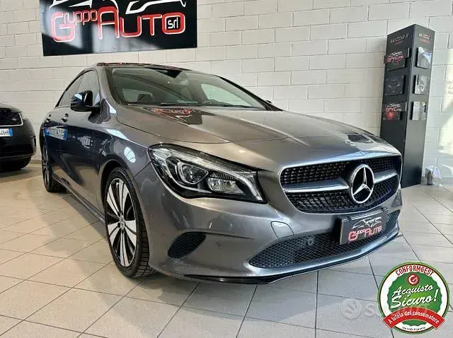 Usata Mercedes CLA200 Night 136 CV (100 kW) 2017 Grigio scuro Berlina