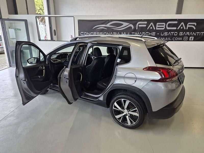 Usata Peugeot 2008 GT-line 102 CV (75 kW) 2019 Grigio SUV