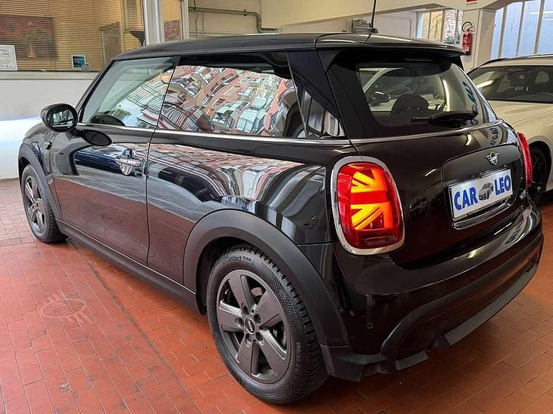 Usata Mini Cooper Classic 102 CV (75 kW) 2022 Nero Utilitaria